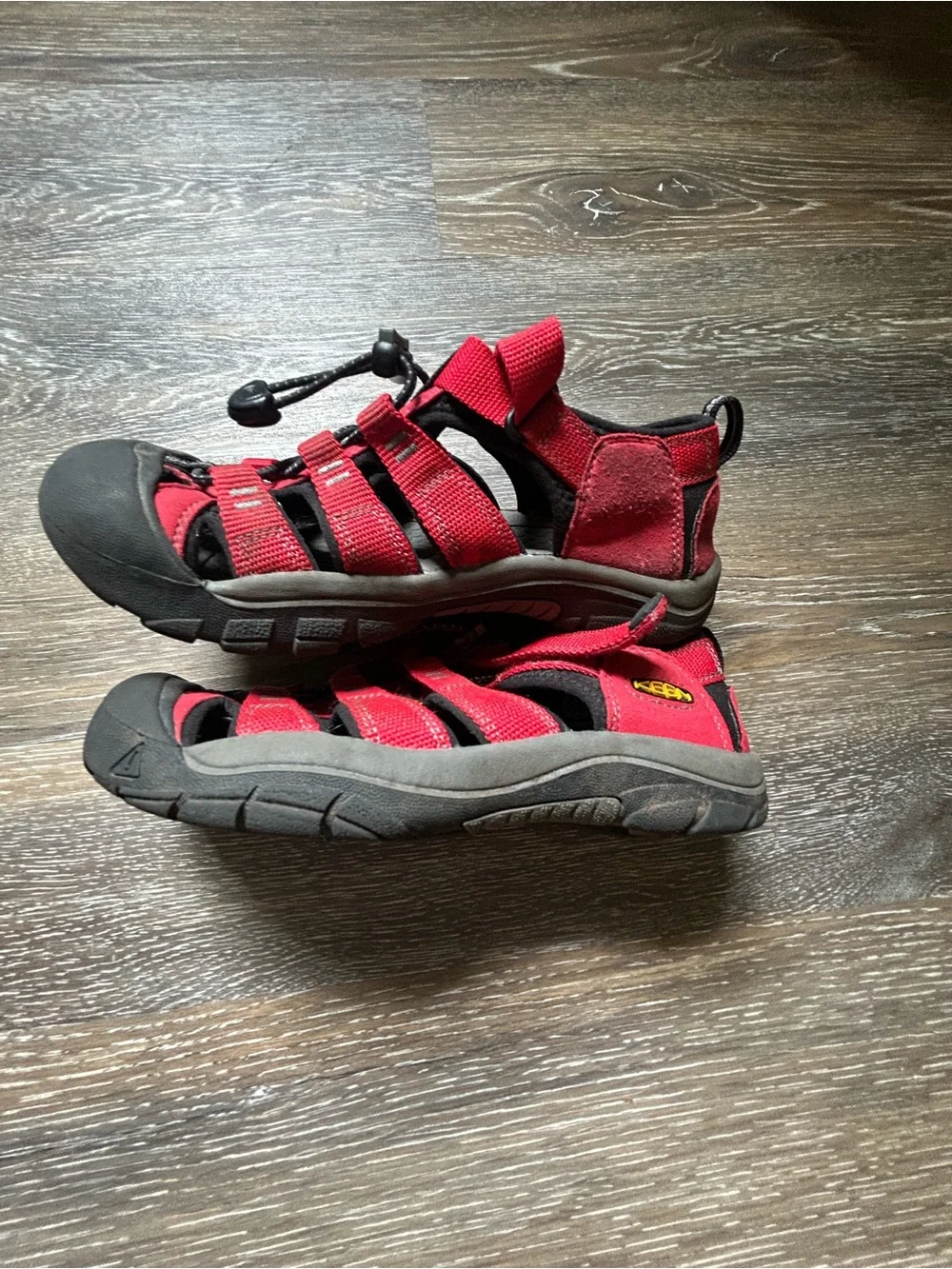 Keene Hiking Red Outdoor Sandal Sneakers Kids Size 3